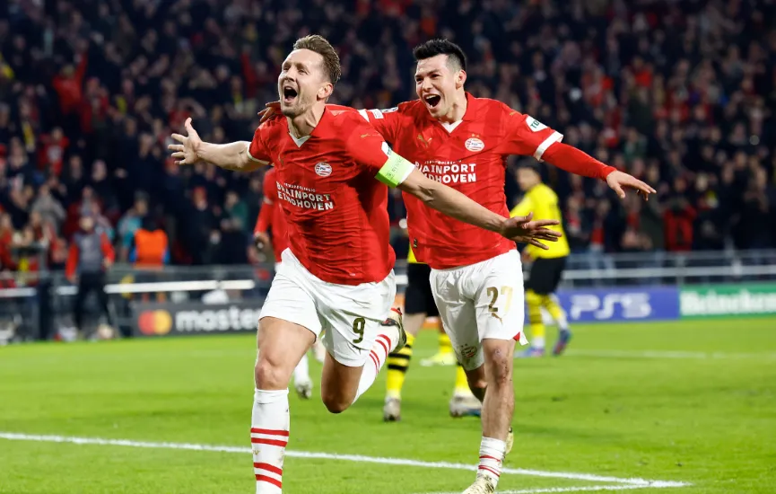 Malen Haunts His Former Club